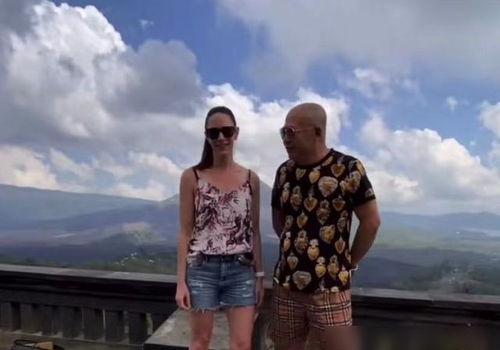 女网红爆料爸爸视频,真相令人震惊